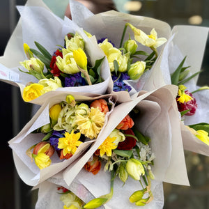 Green Bee Grown Designer Bouquet