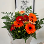 Load image into Gallery viewer, Designer&#39;s Choice Cheerful Gerberas
