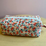 Load image into Gallery viewer, Boxy Pouch - Rosa Fleurs
