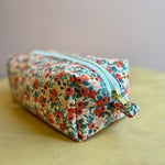 Load image into Gallery viewer, Boxy Pouch - Rosa Fleurs
